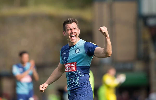 Matt Bloomfield of Wycombe Wanderers in Action Against Walsall, 22 / 04 / 19