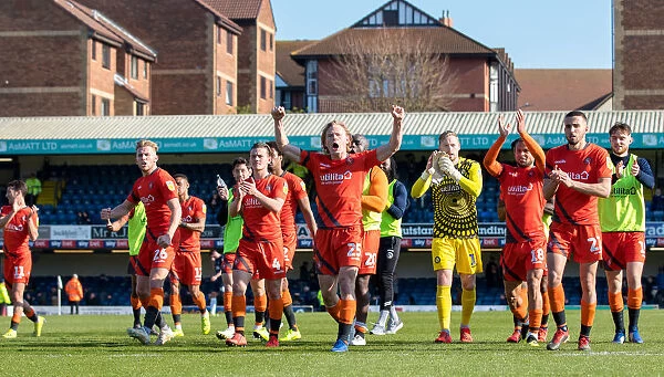 Wycombe Wanderers: Unforgettable Victory Celebration vs. Southend United (April 13, 2019)