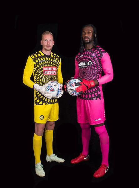 Wycombe Wanderers Unveil 2018 / 19 Home and Goalkeeper Kits: First Look