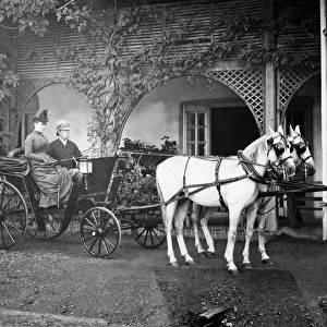 Lord and Lady Roberts in horse-drawn carriage