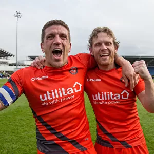 Chesterfield vs Wycombe Wanderers: El-Abd and Mackail-Smith Celebrate Promotion in Sky Bet League 2, 2017-18 Season