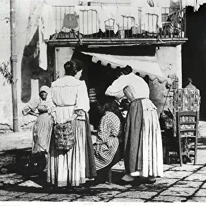 The hair dresser of Saint Lucia in Naples, turn of the century